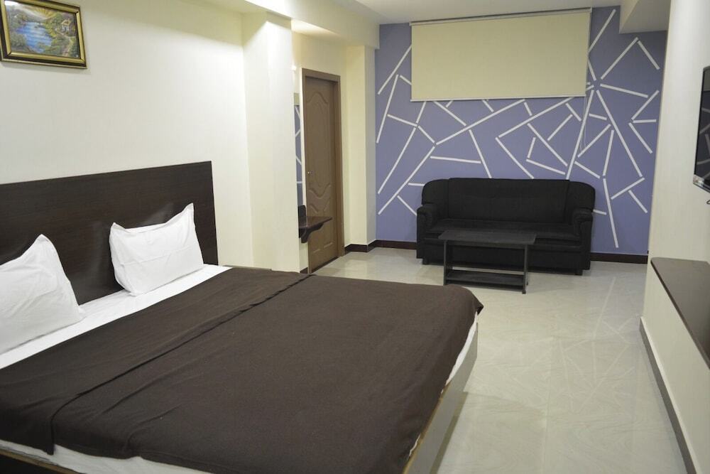 Тирувавадутураи: Annai Residency