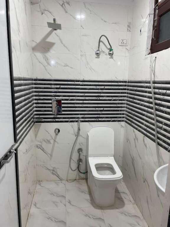 Нью-Дели: Roomshala 123 Happy Homes Saket
