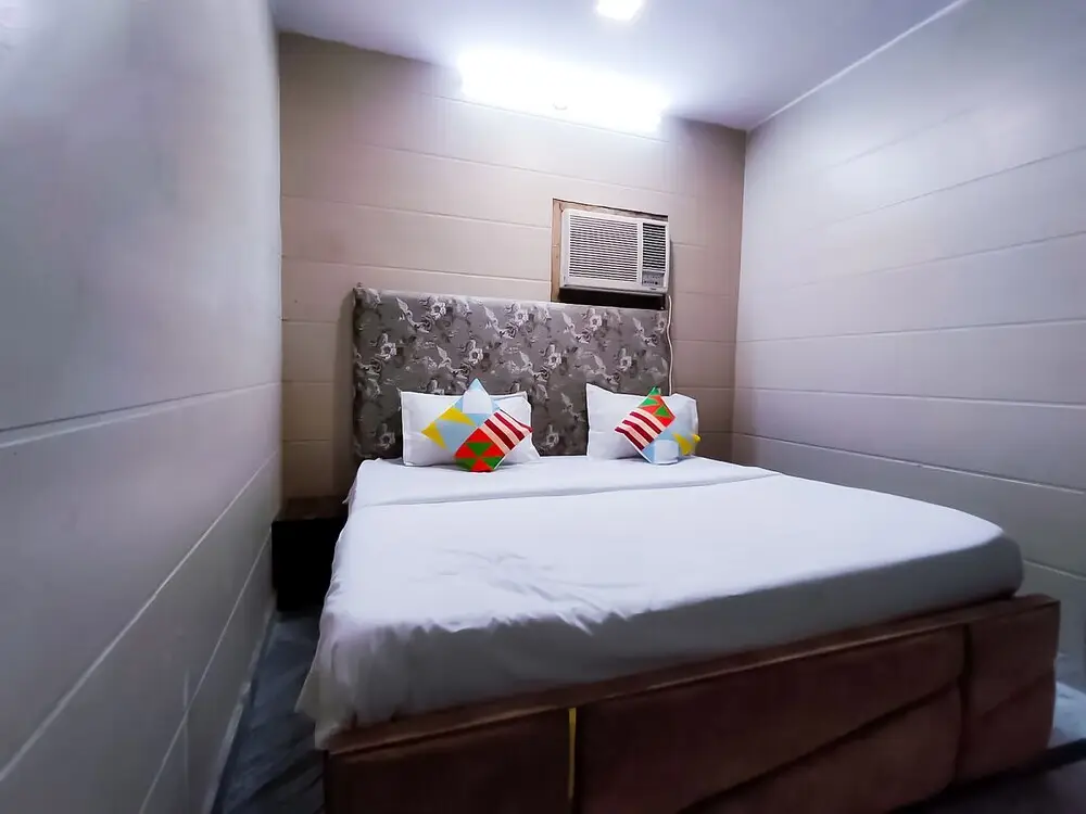 Нью-Дели: Roomshala 122 Hotel park view