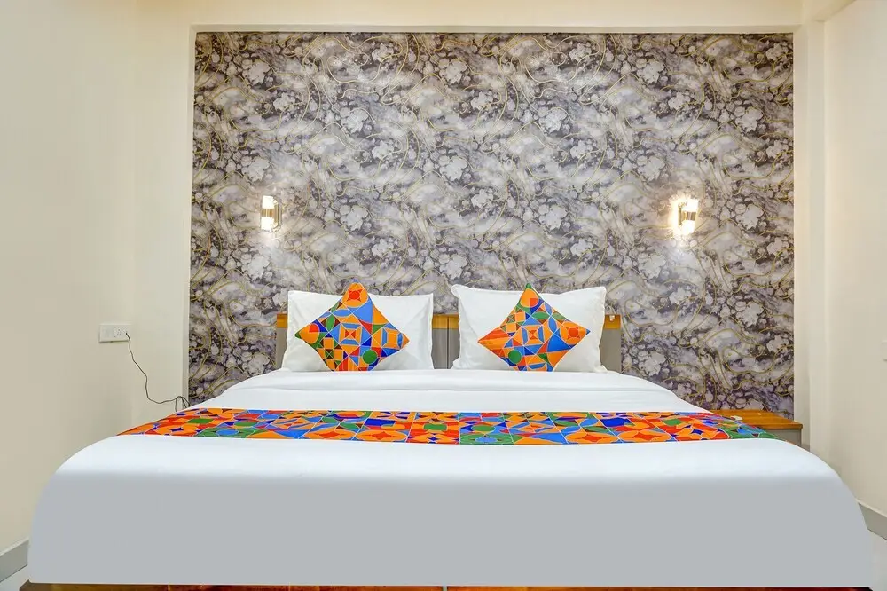 Пуна: Fabhotel Ats Inn