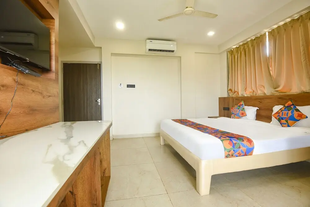 Верем: Fabhotel Avasa Grand