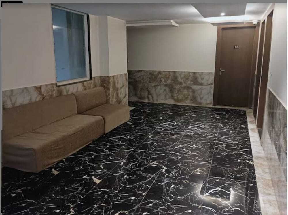 Гвалиор: Sakshi inn gwalior