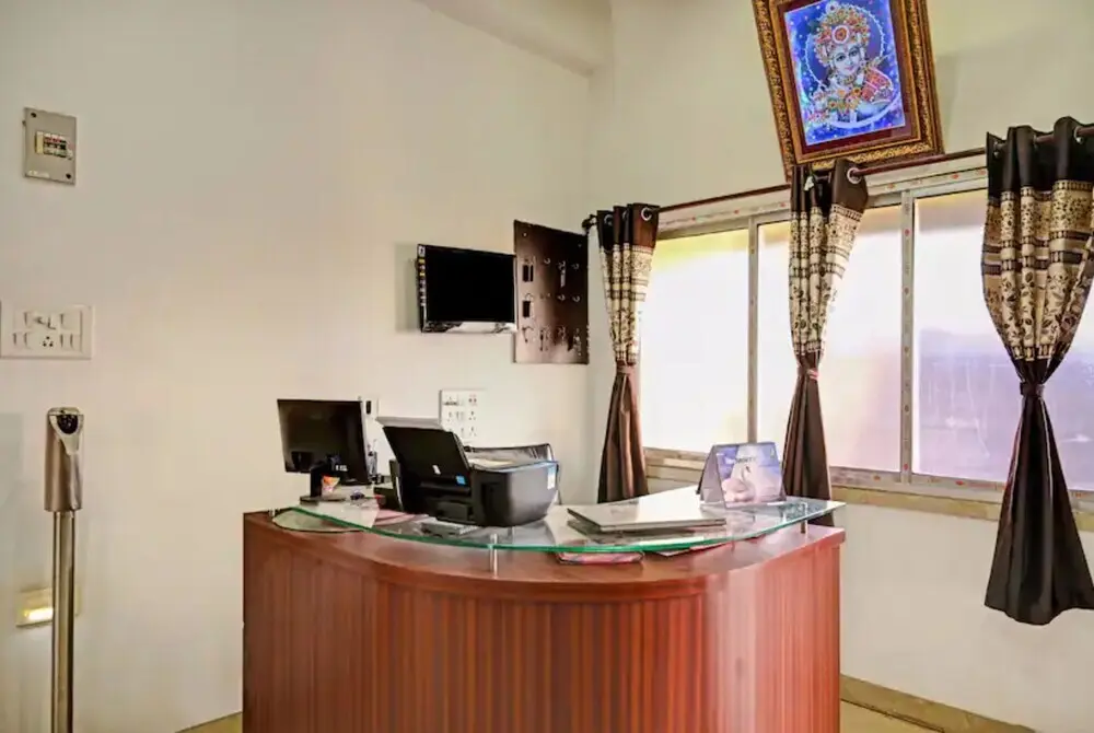 Колката: Goroomgo Laxmi Guest House Jadavpur Kolkata