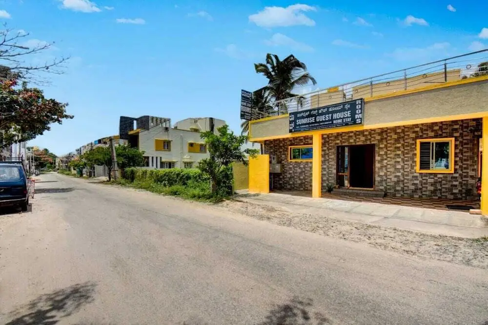 Sunrise Guest House - Urban Express — фото 1