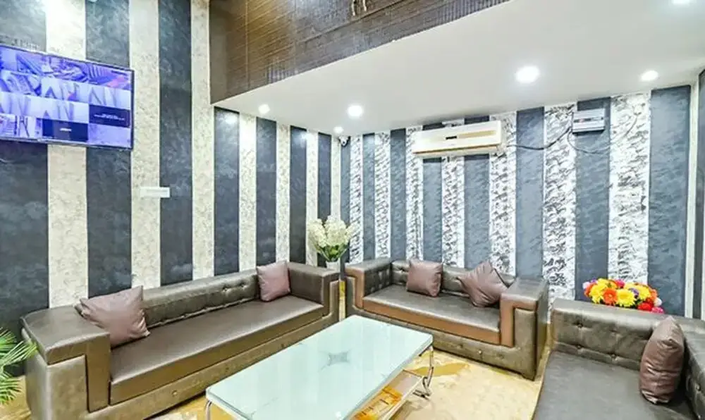Гувахати: Fabhotel Gns Suites