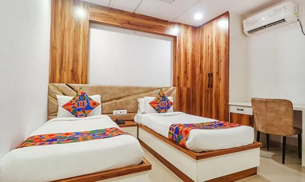 Хидерабад: Fabhotel Twin Tree Suites