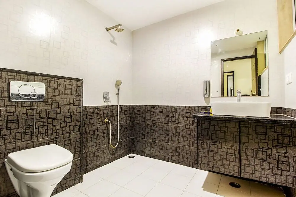 Колката: Fabexpress Comfort Inn