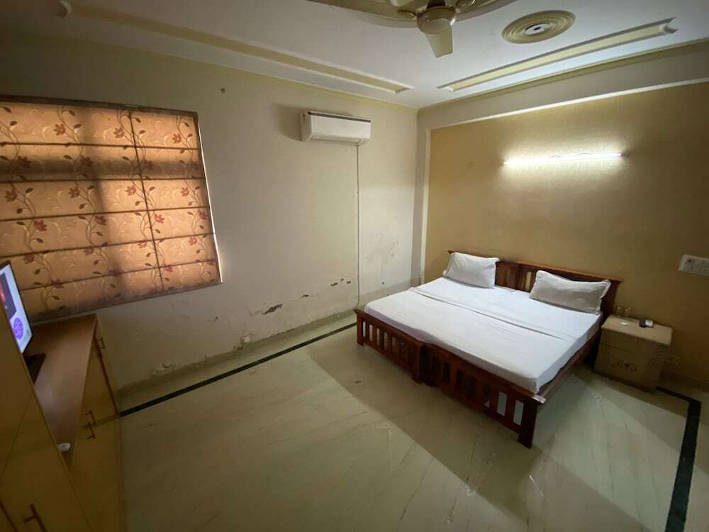 Нью-Дели: GoBravo-3BHK Near Airport & Cyber Hub