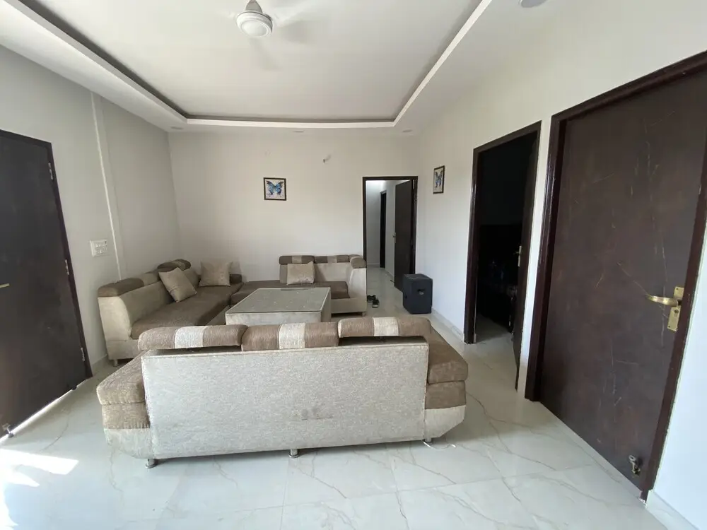 Большая Нойда: GoBravo 12 - Vansh 4Bhk Farm w/t Pool Sec135 Noida