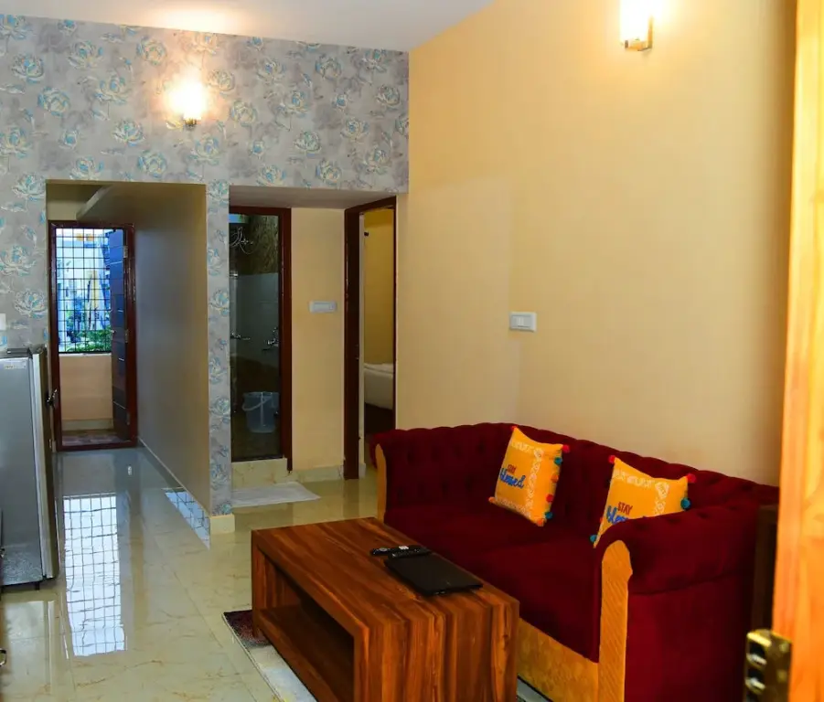 Бангалор: Dhoni Homes Premium 1 BHK  Apartment