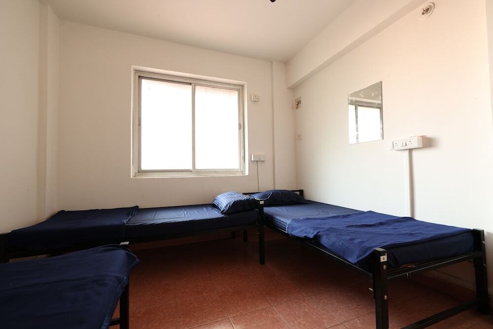 Мапуса: Wee care hostel and dormitory