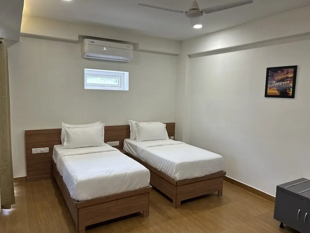 Хидерабад: Palladium Luxury Suites Unit II