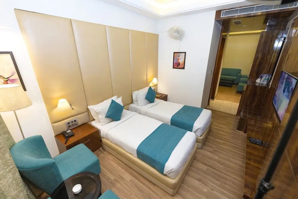 Праяградж: SH&B - Hotel Millennium Inn, Prayagraj