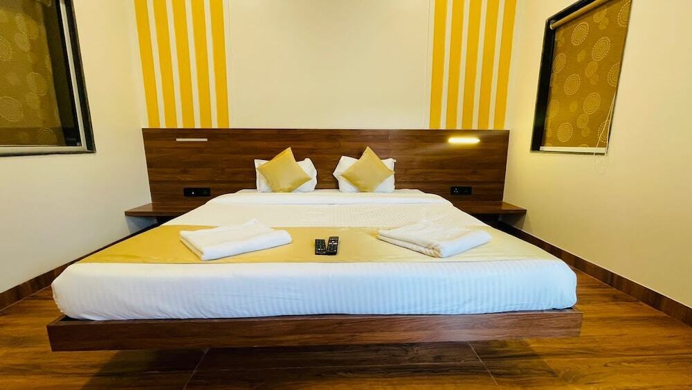 Пуна: Hotel Amrai 69