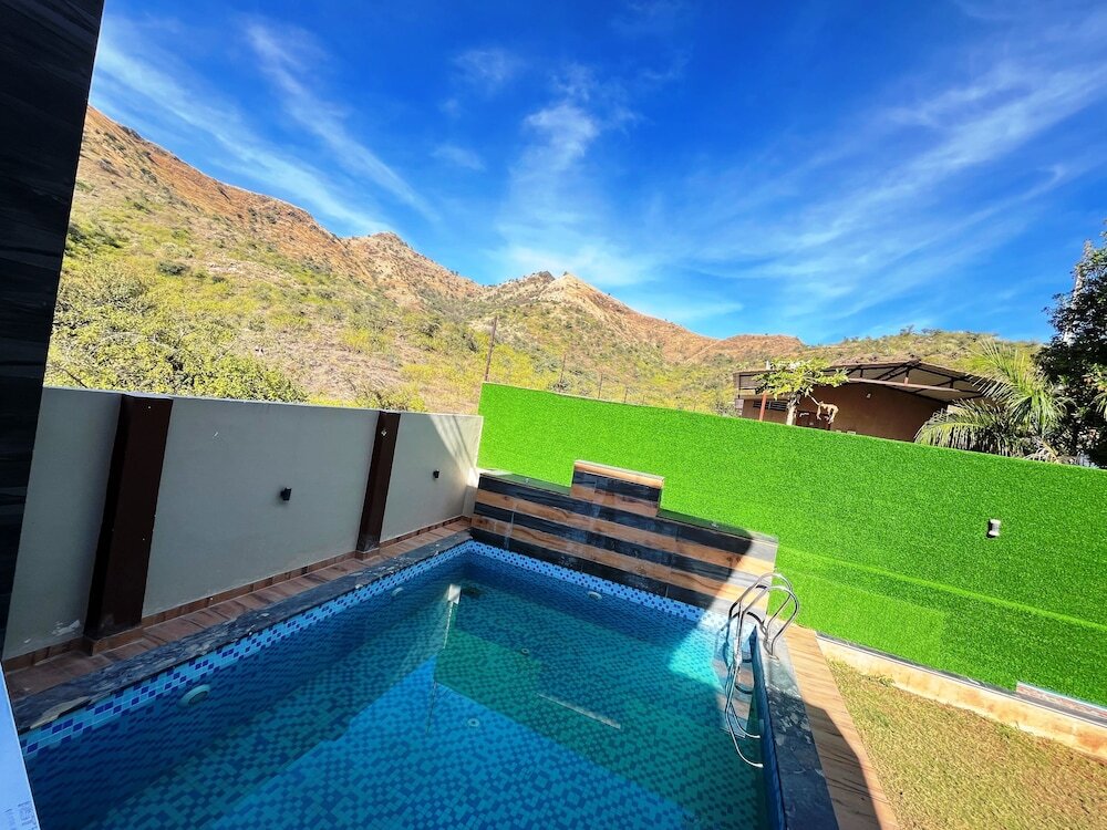 GoBravo 2BR Lux Villa wt Pvt Pool Udapur — фото 1
