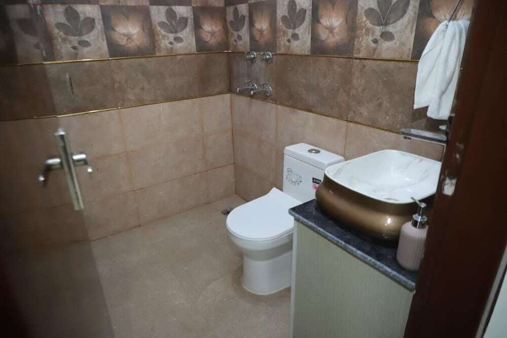Бахадургарх: Hotel Lyf Suites - bahadurgarh