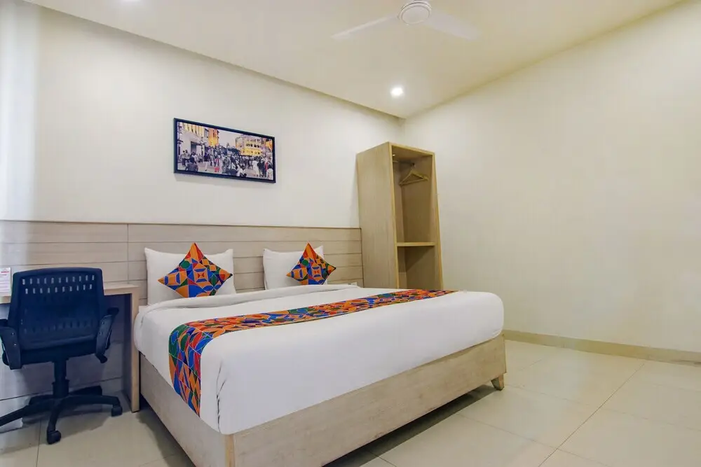 Амритсар: FabHotel Sagar Residency