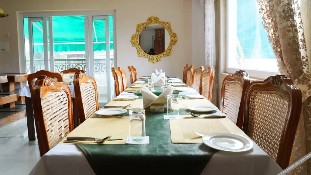 Кангра: Hotel Sahebs Castle McLeodganj
