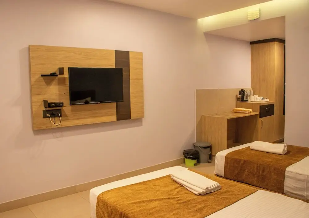 Гокарна: Hotel Om International
