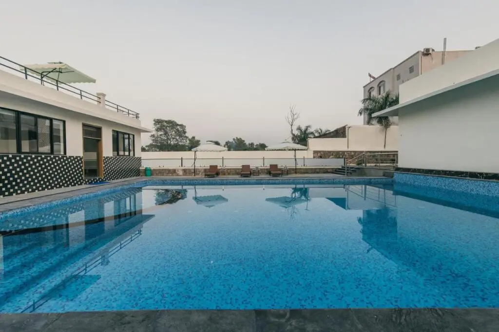 Удаипур: Serenity Hill Resort & Spa To Serenity Hill Resort - A Boutique Resort in Udaipur