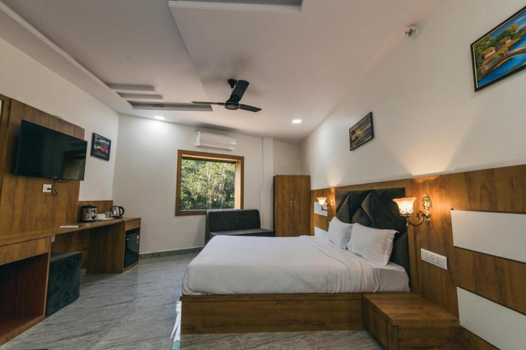 Удаипур: Serenity Hill Resort & Spa To Serenity Hill Resort - A Boutique Resort in Udaipur