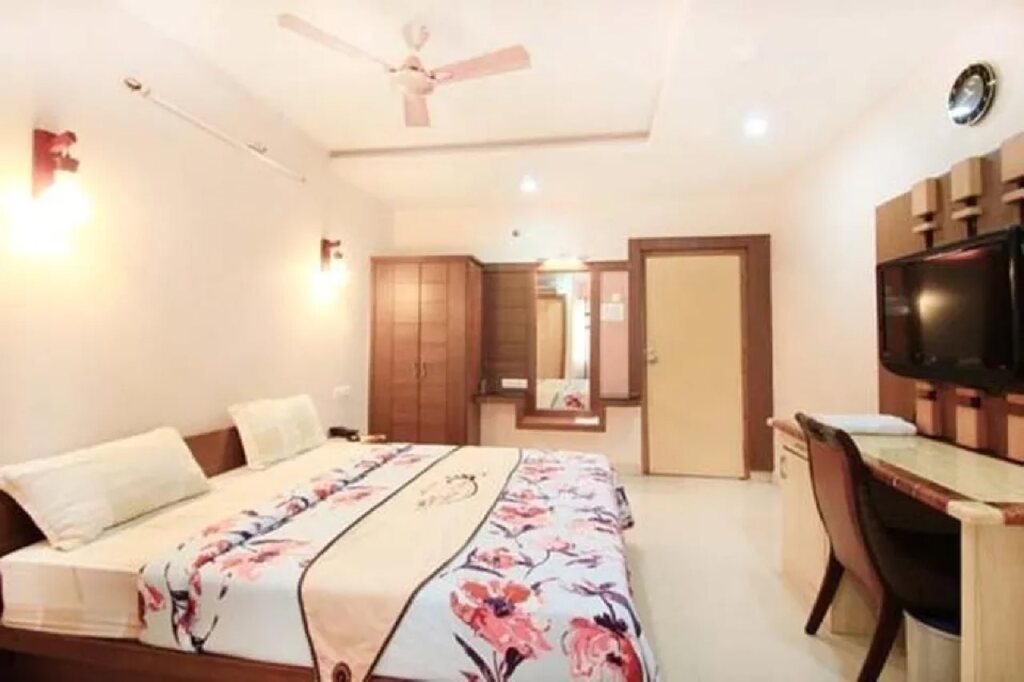 Хидерабад: Collection O Hotel Regal Near ISKON TEMPLE , ABIDS