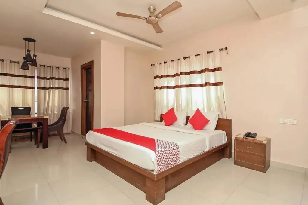 Хидерабад: Collection O Hotel Regal Near ISKON TEMPLE , ABIDS
