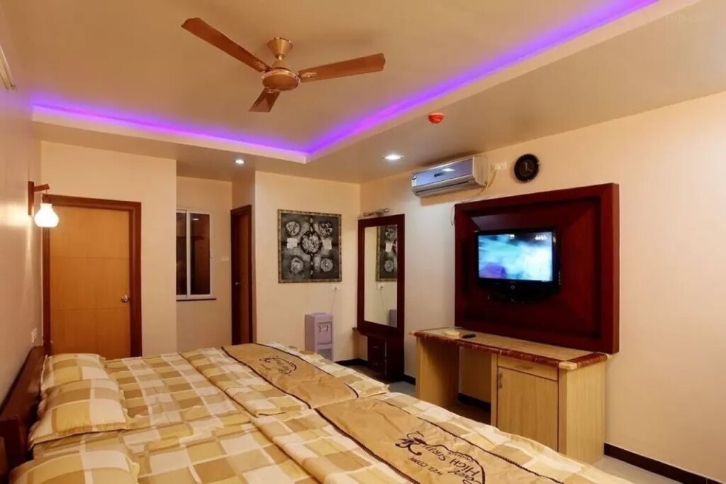 Хидерабад: Collection O Hotel Regal Near ISKON TEMPLE , ABIDS