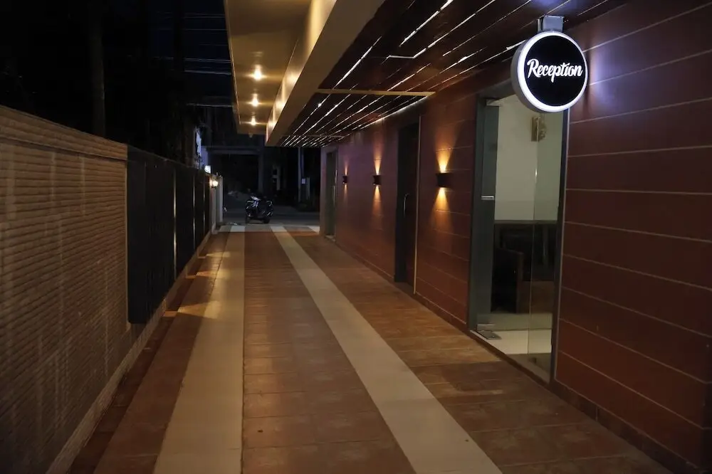 Агартала: Hotel Grand Zuri