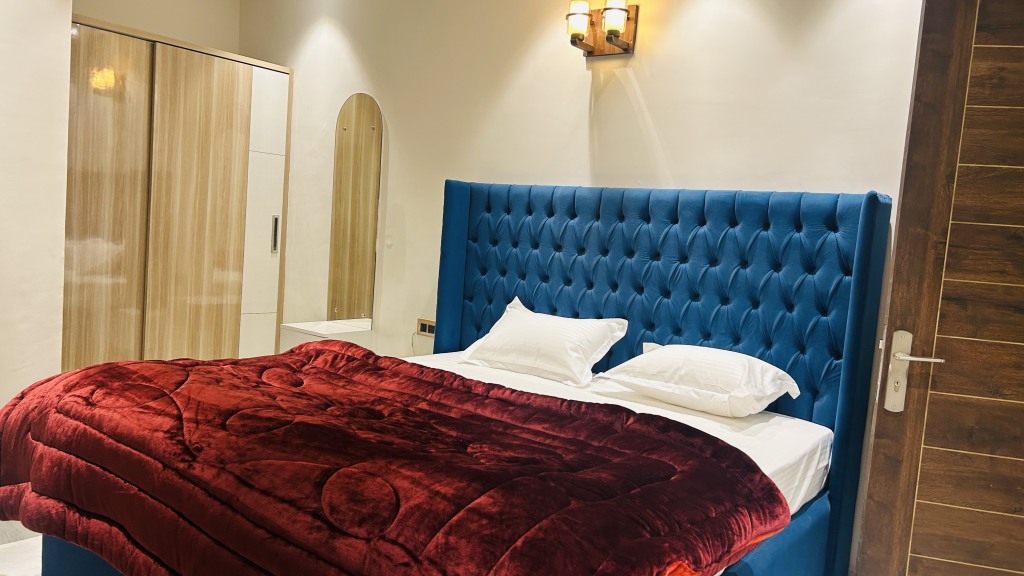 Мохали: Отель Katani Inn
