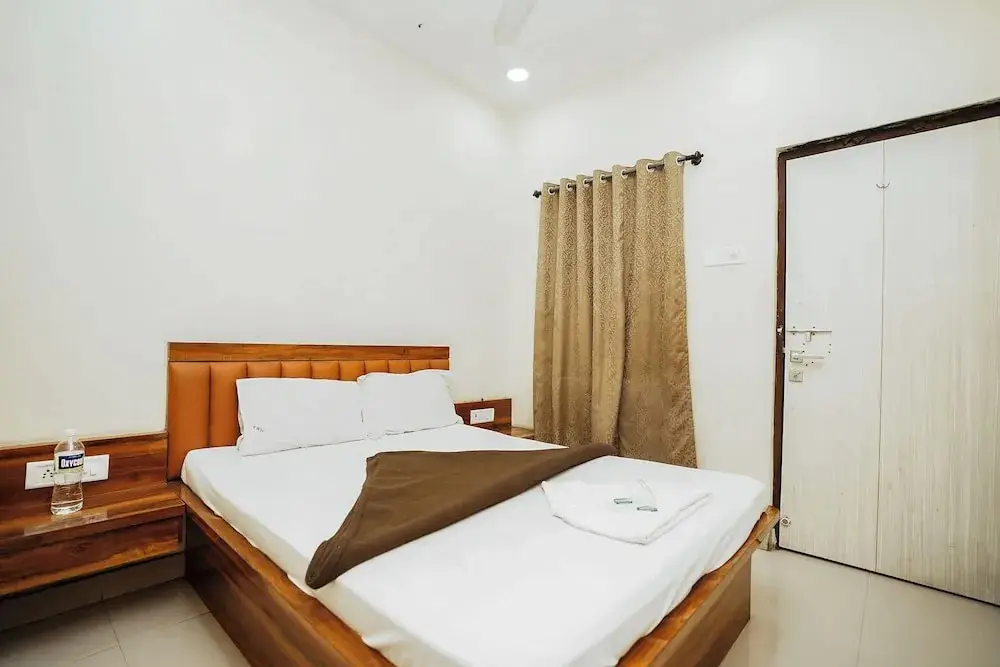 Тхане: Hotel Metro Palace Nalasopara East Mumbai