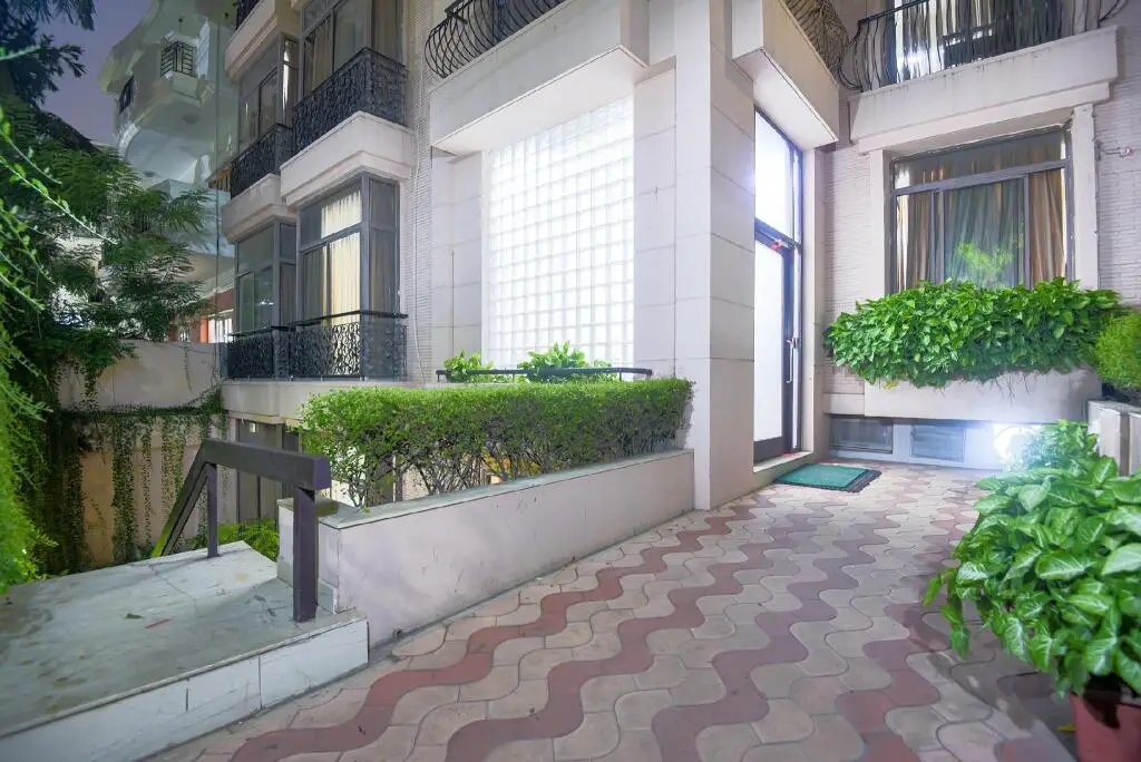 Гуруграм: Caves Serviced Apartments Gurgaon