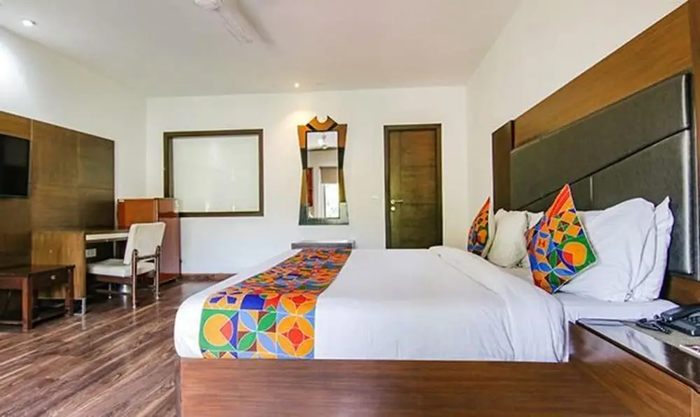 Наинитал: Fabhotel Paradise Ville Resort