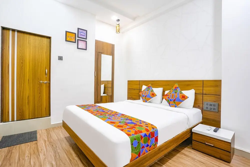 Сурат: Fabhotel 7 Star