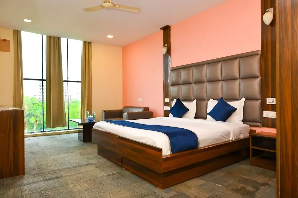 Большая Нойда: HITE Resort Greater Noida