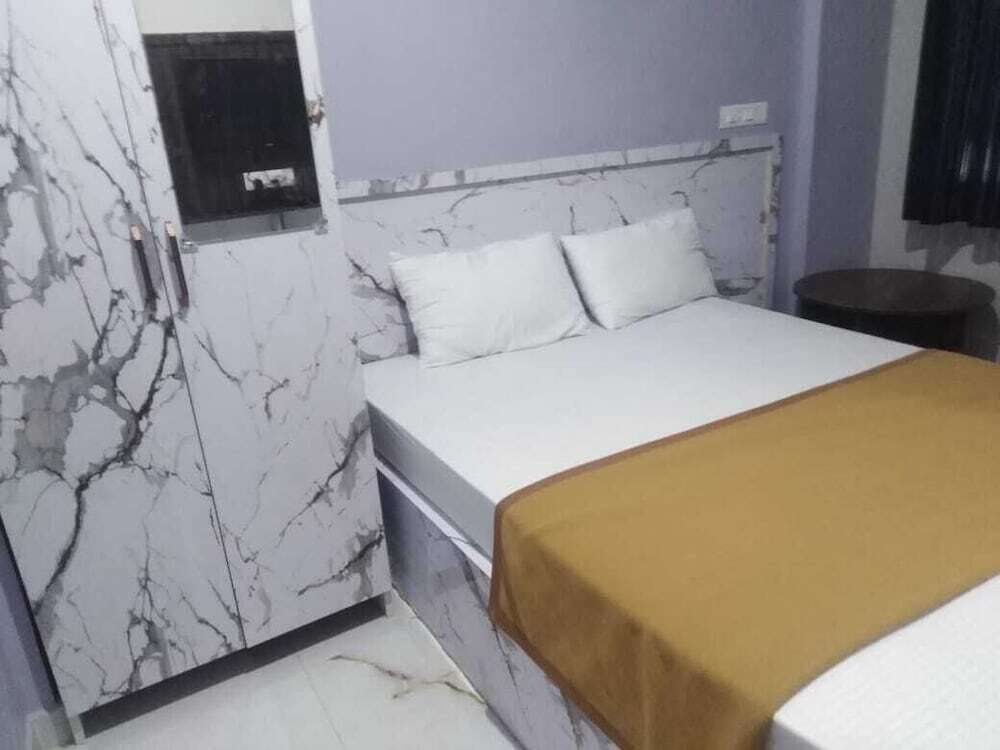 Chikkajala: SSV Hotel Near Airport by Urban Express