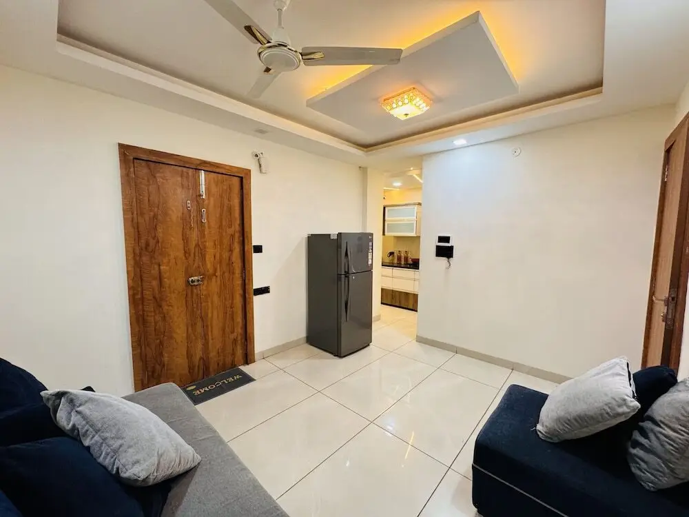 Индаур: HomeEscape Luxe 2BHK Penthouse Near LIG