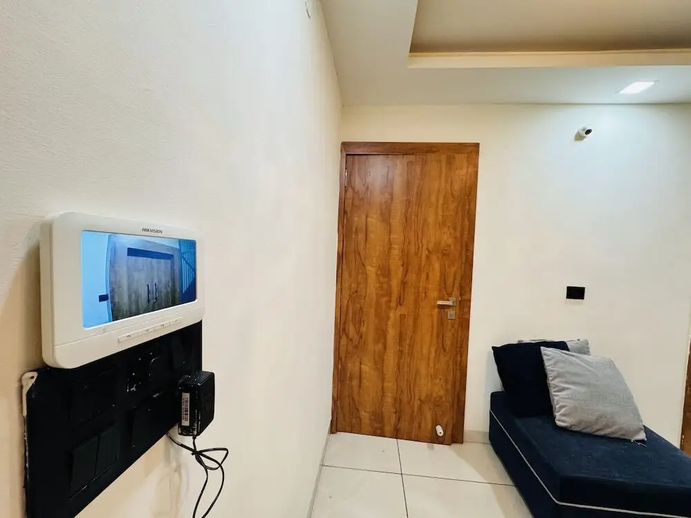 Индаур: HomeEscape Luxe 2BHK Penthouse Near LIG