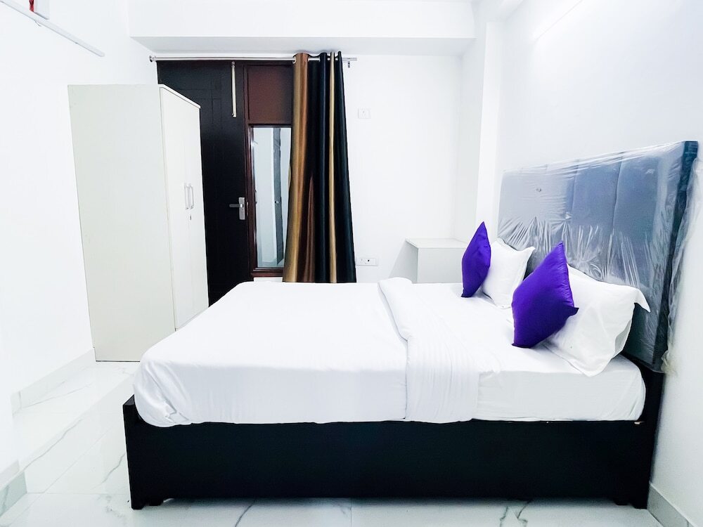 Нью-Дели: Roomshala 160 Hotel Red