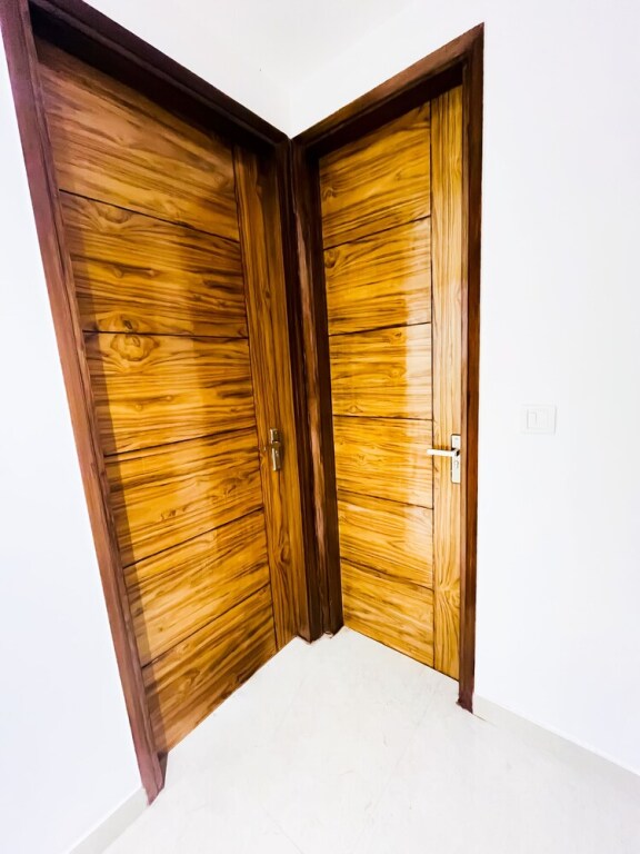 Нью-Дели: Roomshala 160 Hotel Red