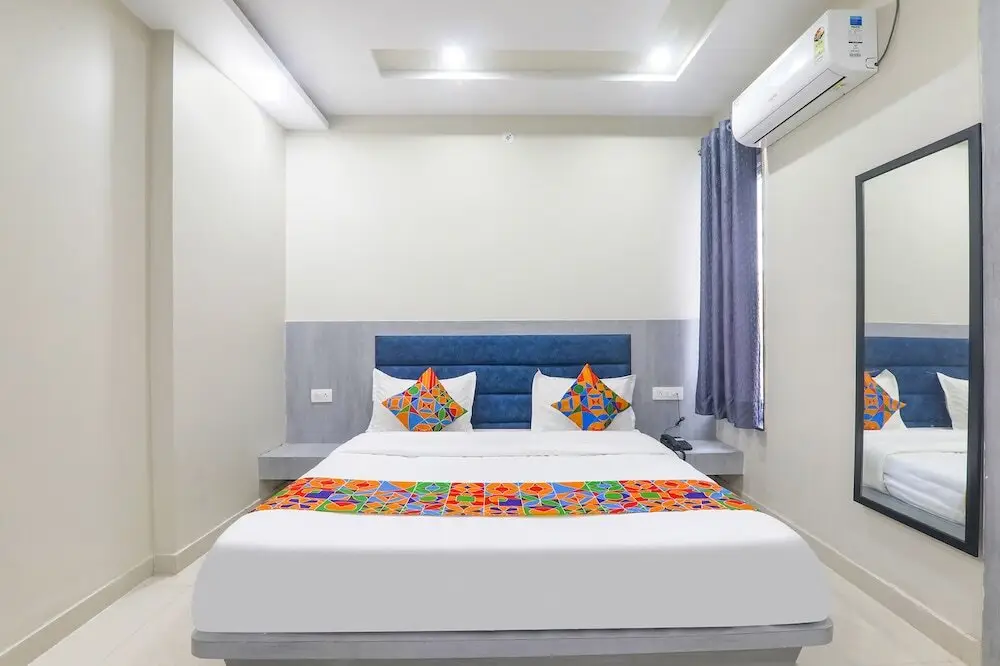 Лакхнау: Fabexpress Grand Inn I