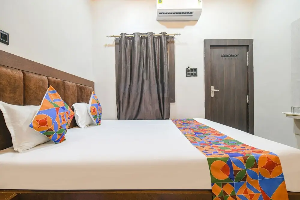 Удджайн: FabHotel Shiva Grand