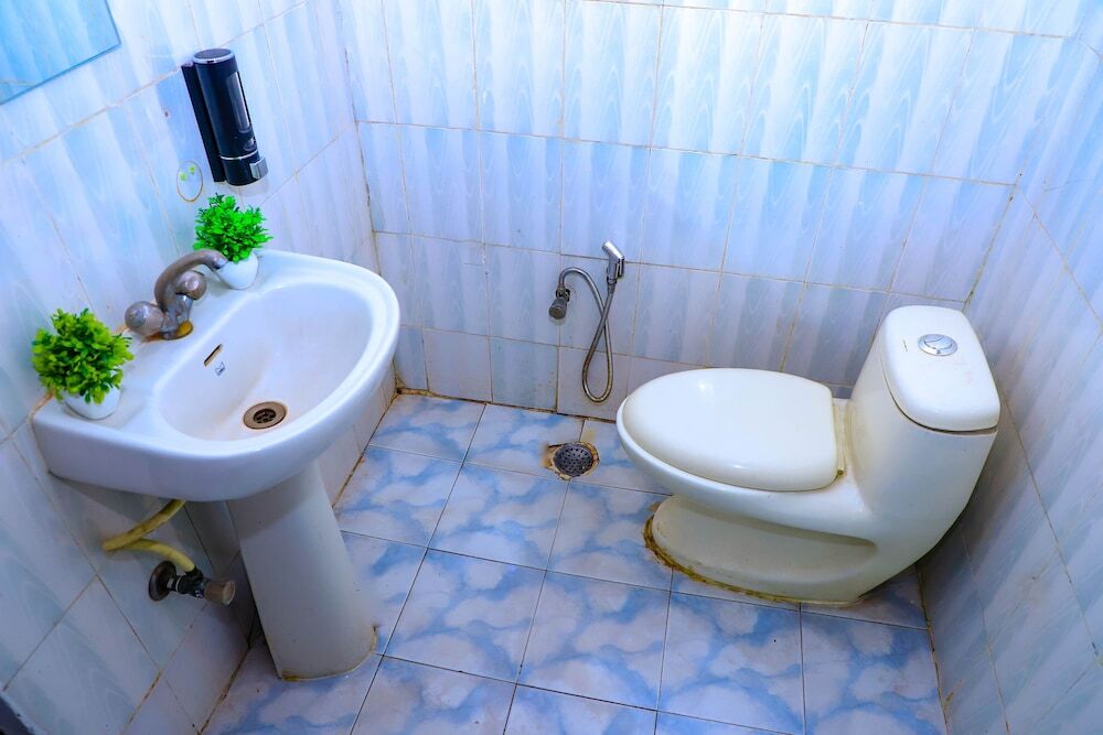 Нью-Дели: Hotel Global Inn by Quality Inn