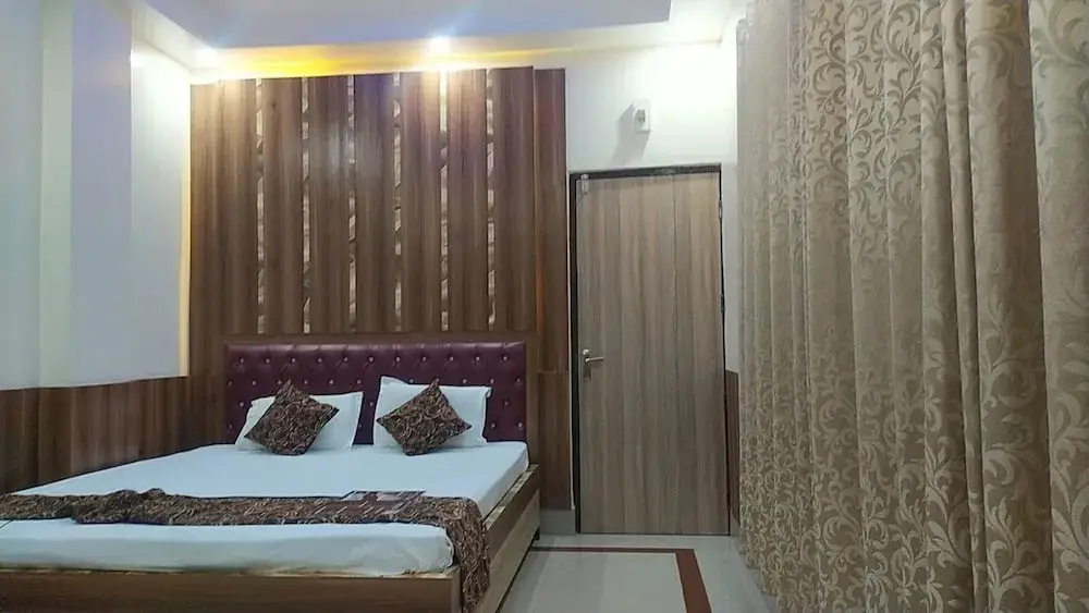 Куч-Бехар: Hotel Ellora