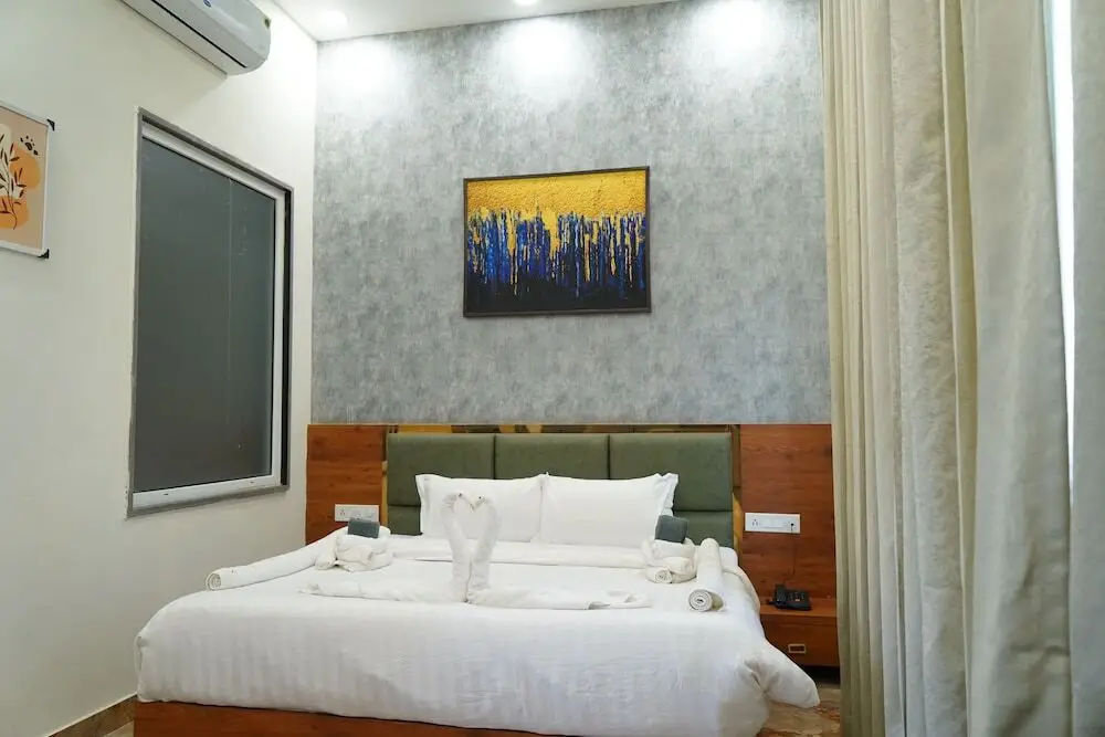 Rohtak: Rd Resort