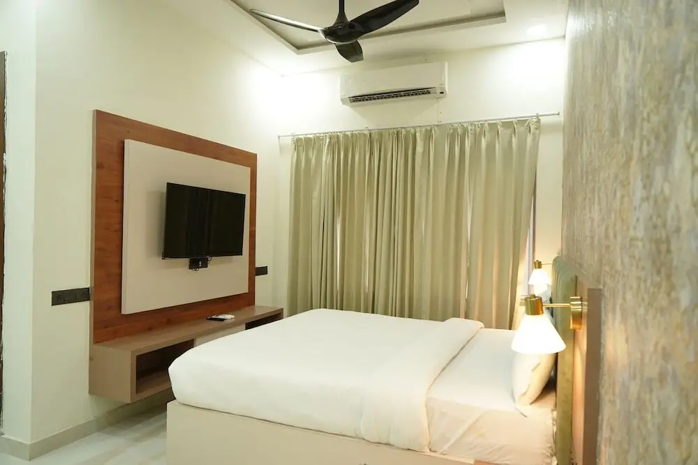 Rohtak: Rd Resort