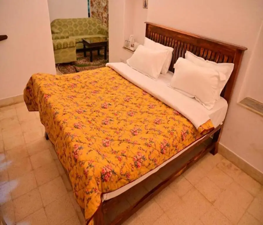 Бера: Leopard Lair Ananta Express