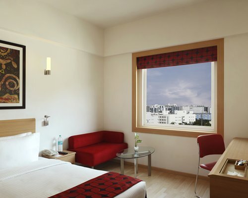 Нью-Дели: Redfox Hotel, New Delhi - 4 Nights, New Delhi, India