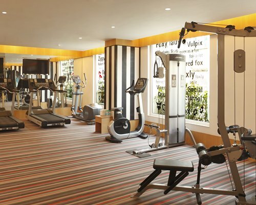 Нью-Дели: Redfox Hotel, New Delhi - 4 Nights, New Delhi, India