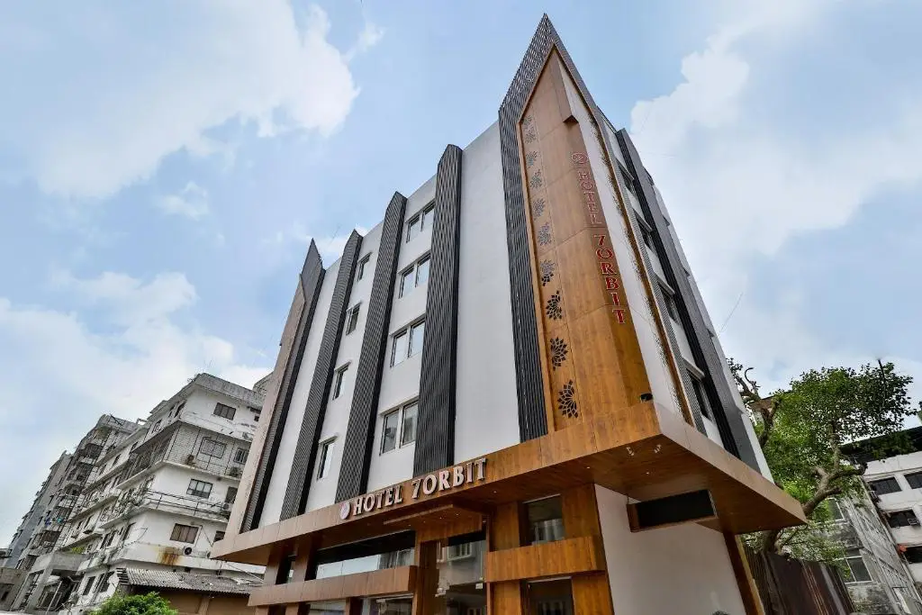 Сурат: 7 Orbit Hotel Surat